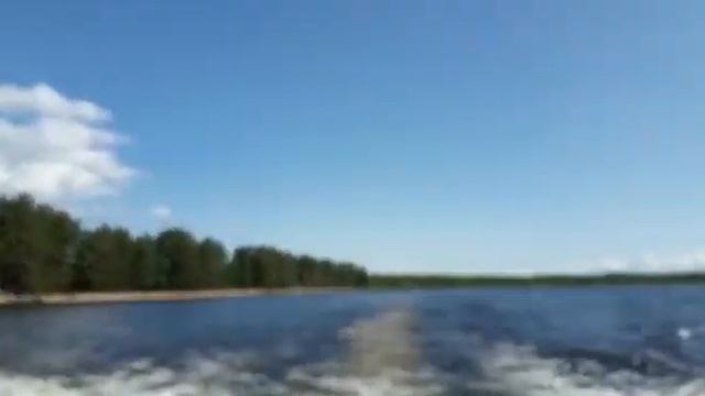 Песочный пляж рядом с Якорной вид с катера смотреть онлайн