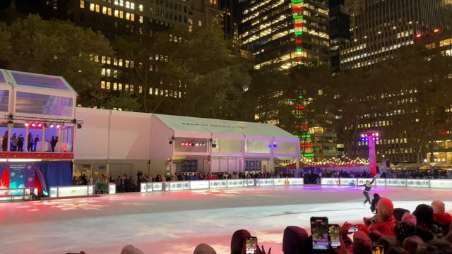 2022 Christmas TREE LIGHTING at Bryant Park NYC + US OLYMPICS ICE SKATERS SHOW!! + FIREWORKS!!!! смотреть онлайн