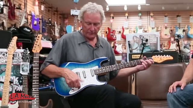 Schecter Custom Shop Sunset Custom Trans Sky Blue смотреть онлайн