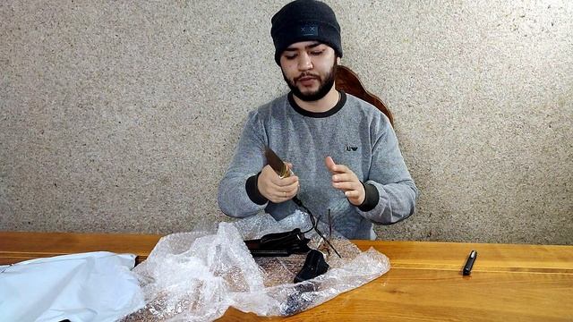 Распаковка ножей от Кузницы Династия / Барс N690 и Соболь К340 смотреть онлайн