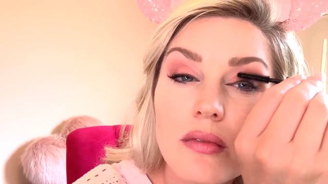DISNEY Millennial Pink inspired Look | Makeup + Outfit inspo смотреть онлайн