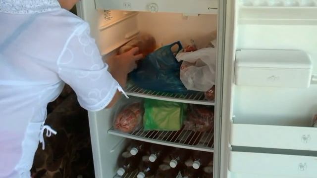 Нарезка коротких кадров из деревенской свадьбы смотреть онлайн