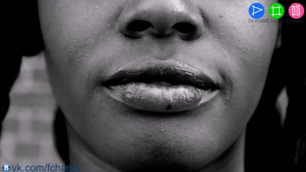 AZEALIA BANKS - 212 FT. LAZY JAY