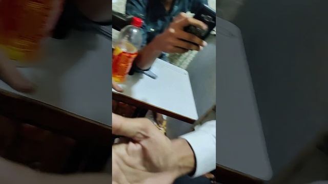 one plus 10 pro .. fingerprint error system..70000rs phone not worth it ..one plus ?????? смотреть онлайн