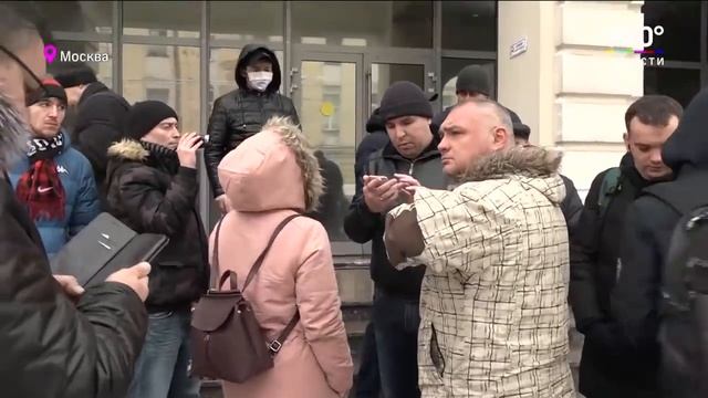 Конфликт таксистов с МАДИ дошёл до штурма смотреть онлайн