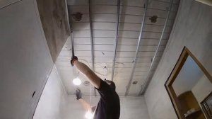 Потолок clip-in неплохое решение для ванной