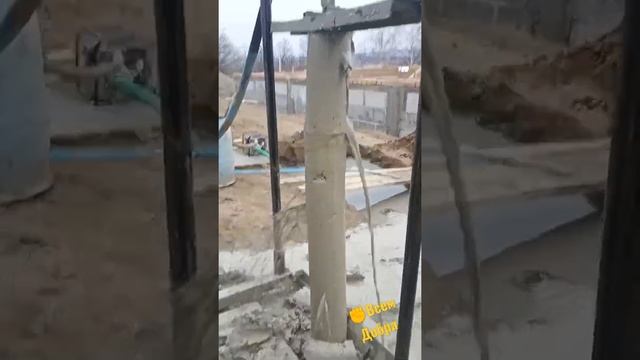 Бурение скважин. Подъем колони, полезла здоровая пробка(сальник) #работа #буровая #украина #tiktok смотреть онлайн