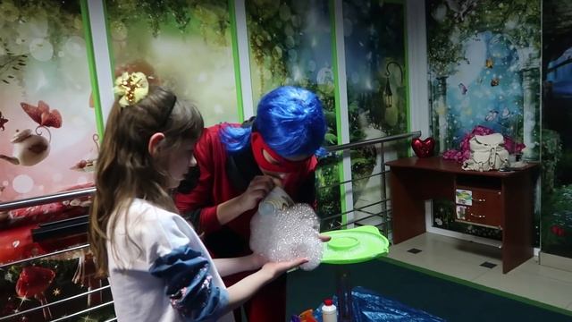 VLOG День рождения Даши. Подарки от Vredina life. Фан встреча. смотреть онлайн