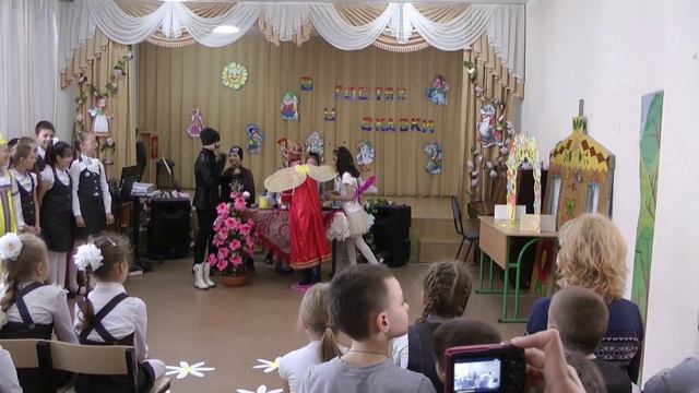 Муха - Цокотуха 3-Б класс МБОУ Лицей №1 г.Аксай 2015 г. смотреть онлайн