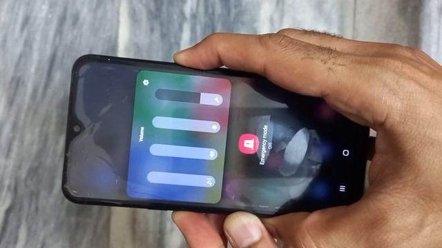 volume stuck on screen Samsung || Volume bar stuck on screen 2022 смотреть онлайн