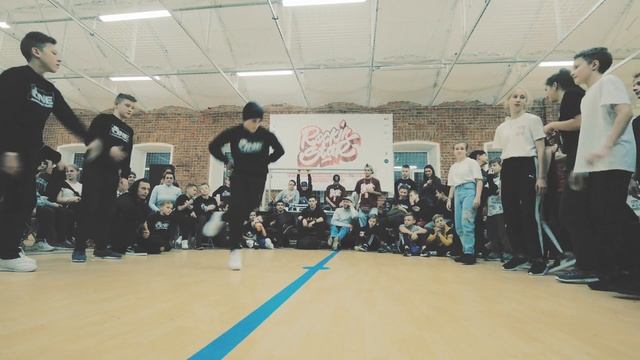 ROCKIN' STAR 2017 | BREAKING | SELECT 5x5 JUNIORS | Fight Masters vs SVAO Breakers смотреть онлайн