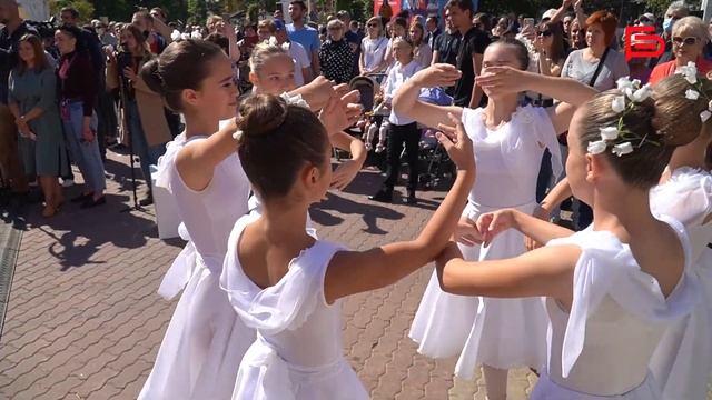 В Белгороде стартовал фестиваль "Белгород в цвету" смотреть онлайн