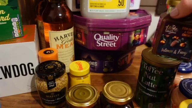 £440 HUGE CHRISTMAS FOOD HAUL| family of seven, Christmas Day food and drinks смотреть онлайн