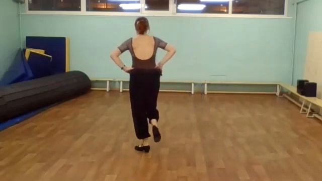 2020.11.21 Онлайн занятия студия исторического танца "Фарандола" Разминка нон стоп смотреть онлайн