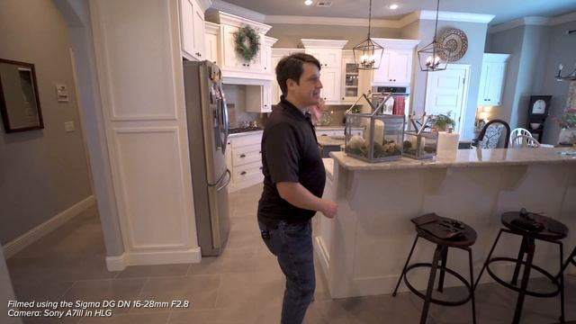 Real Estate Walkthrough with the Sigma DG DN 16-28mm F2.8 смотреть онлайн