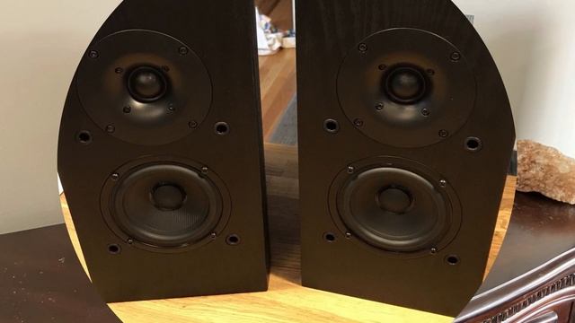 Best Bookshelf Speakers of 2023: ELAC, KEF, Kanto смотреть онлайн