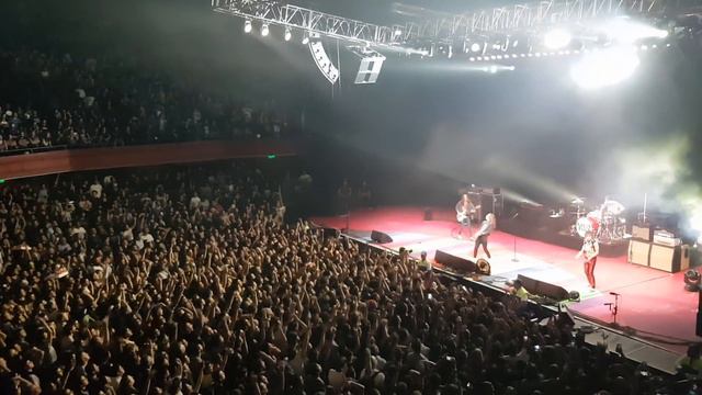 Greta Van Fleet - Edge of Darkness (Live Chile 2019) смотреть онлайн