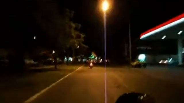 Santy Y Su Vuelta En Moto.