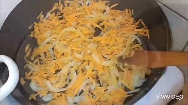 Жёлтая стручковая фасоль на сковородке смотреть онлайн