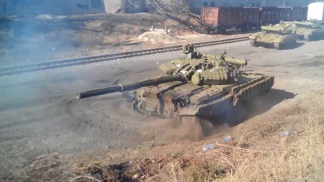 Едут танки в Каменске))) смотреть онлайн