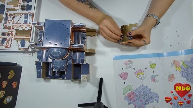 Собираем большой картонный 3D пазл CubicFun 