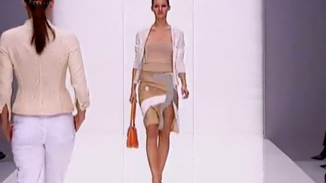 SALVATORE FERRAGAMO Spring 2004 Milan - Fashion Channel