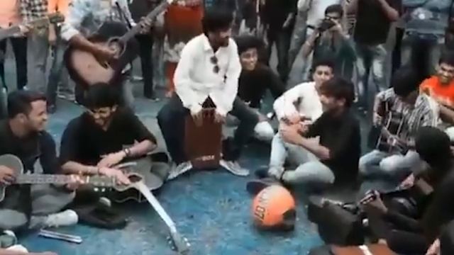 Amazing street song by indian college group (dulhe ka sehra remix song using clapbox cajon) смотреть онлайн