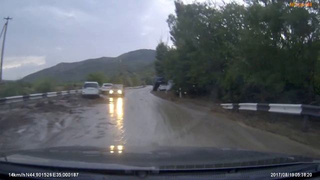 Крым, Дачное, селевой поток смотреть онлайн