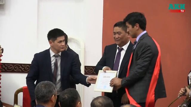 «Кара-Суу району бардык көрсөткүчтөр боюнча алдыда»,-аким Тилек Матраимов смотреть онлайн