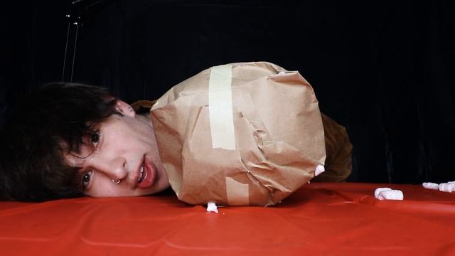 Unboxing A Real Human Skull смотреть онлайн