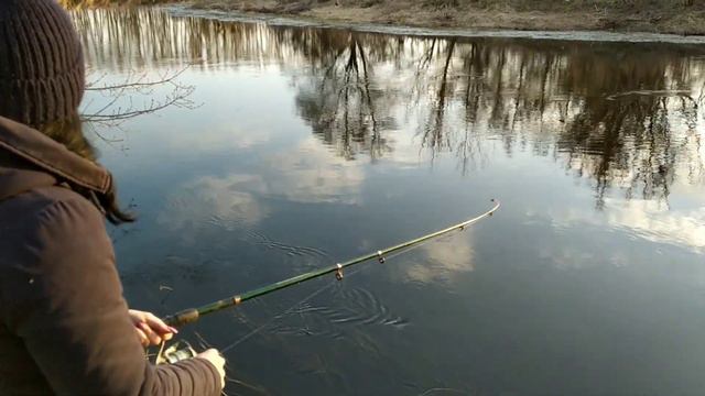 Первые трофеи Река Сула весна 09.04.2021 Удачный выезд на рыбалку , хороший клёв Плотвы , Ричка Сул смотреть онлайн