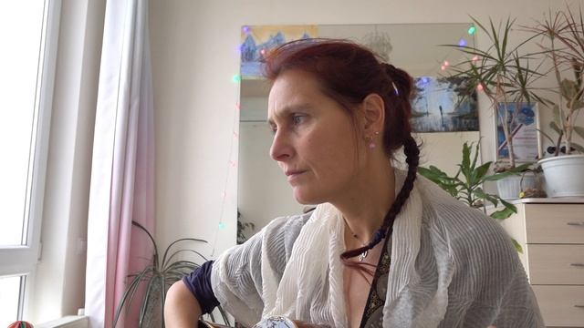 Опять не взрослая