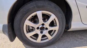 Замена тормозных дисков и колодок на Peugeot 308