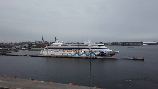 Maskenpflicht bei Europa Kreuzfahrten 🔴 Neuerungen auf 2 AIDA Schiffen - TUI Cruises - AIDA & co смотреть онлайн