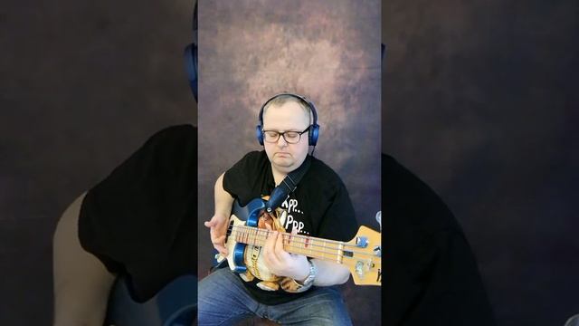 Начни учиться играть на бас гитаре слэпом прямо сейчас! смотреть онлайн