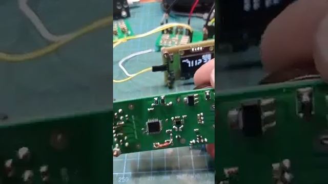 RX998 прием 40м синтезатор by UR3ILF смотреть онлайн