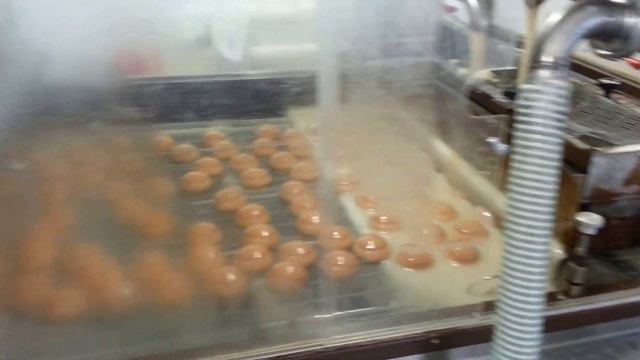 Охлаждение пряников на спиральном транспортере Технопул-Р после глазировки смотреть онлайн