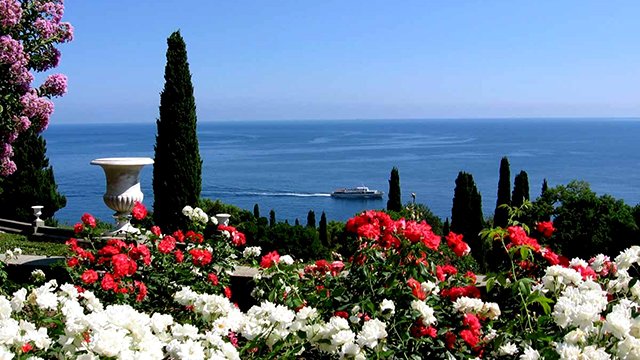 Аркадий Погодин - "В парке Чаир" смотреть онлайн