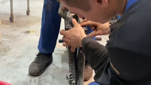 Радиатор на Гольф 7 через несколько лет забит на глухо , температура в жаркую погоду на скорости смотреть онлайн