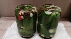 Приготовила обед. / Мариновала огурчики . Закрутила компот.