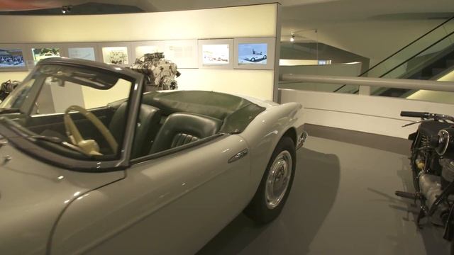 BMW Museum Exhibition: 100 Masterpieces (1946-1970) смотреть онлайн