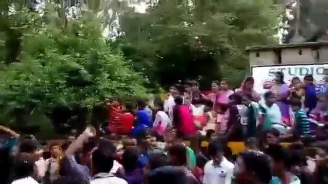 OMM MOVING VIBRATOR BHADRAK. 9238547232