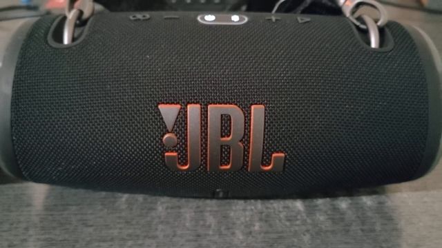 JBL Charge Essential 2 (120$) VS JBL Xtreme 3 (250$) - Sound comparison смотреть онлайн