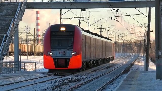 ЭС2Г-011 "Ласточка" сообщением Екатеринбург-Пасс. — Качканар смотреть онлайн