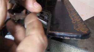 как устроен ЧЕЛНОК швейной машинки Подольского завода