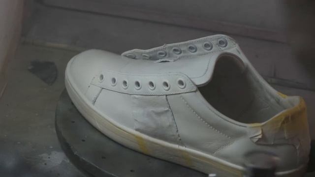 ASMR.Чистка и восстановление "GUCCI" пчелиные кроссовки.ASMR. Cleaning and restoration of "GUCCI" смотреть онлайн