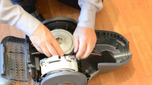 Замена щёток у пылесоса