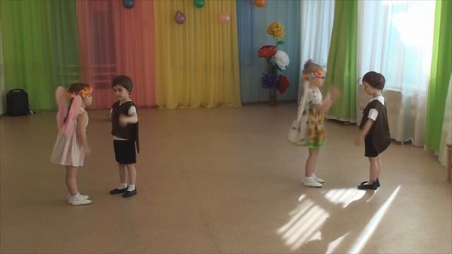 Танец "Добрый жук" смотреть онлайн