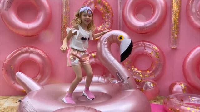 Настя и Папа Тебя поздравит Настя песня для детей