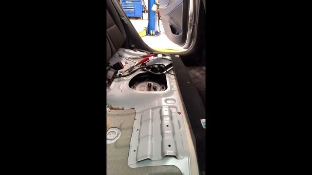 How to replace a fuel filter of Hyundai I30 смотреть онлайн